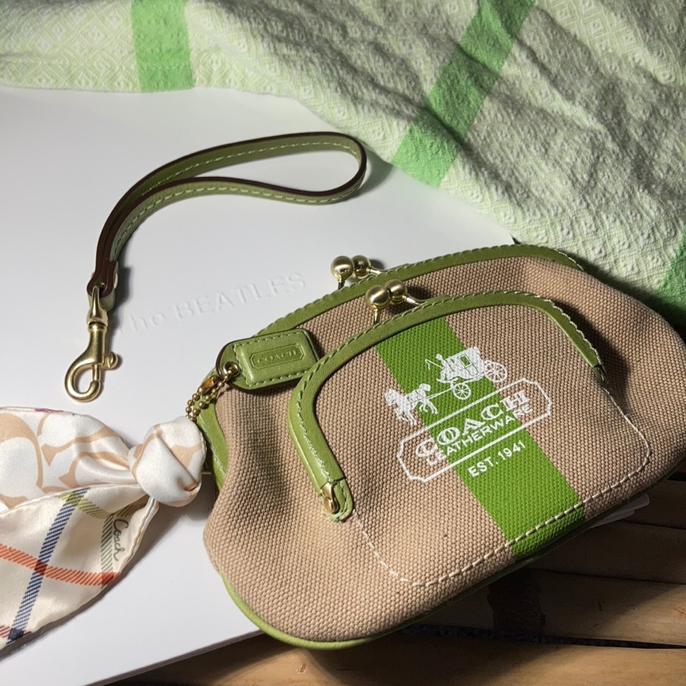 Coach Vintage Wristlet | Chic, Never Used